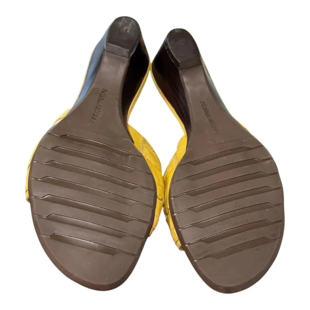 Naturalizer Women's Yellow Leather Slide Summer Sandals 8.5  8.5N